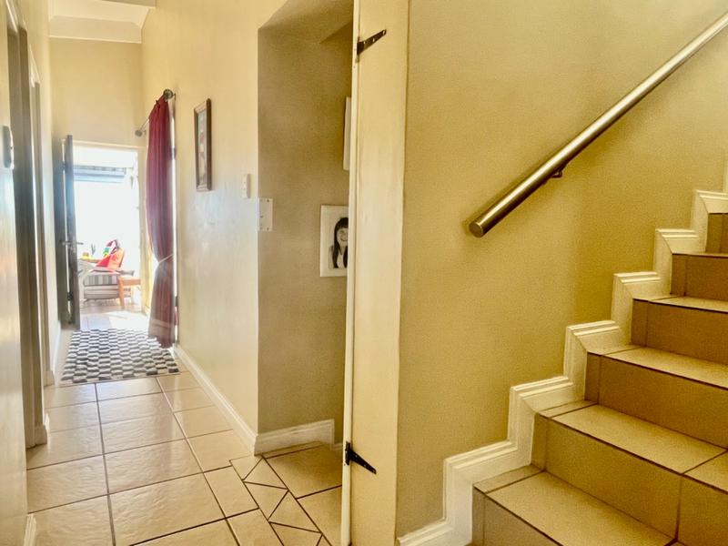 3 Bedroom Property for Sale in Fraaiuitsig Western Cape